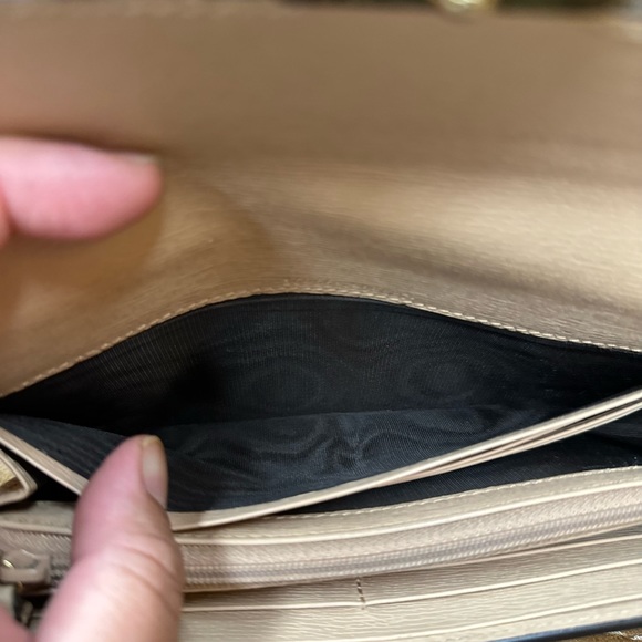 Gucci Interlocking GG hardware Long Wallet - Comes with dustbag, box & chain - Picture 13 of 13